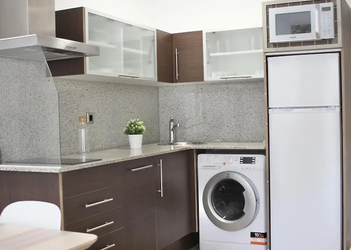 Weroomies - Style 2c